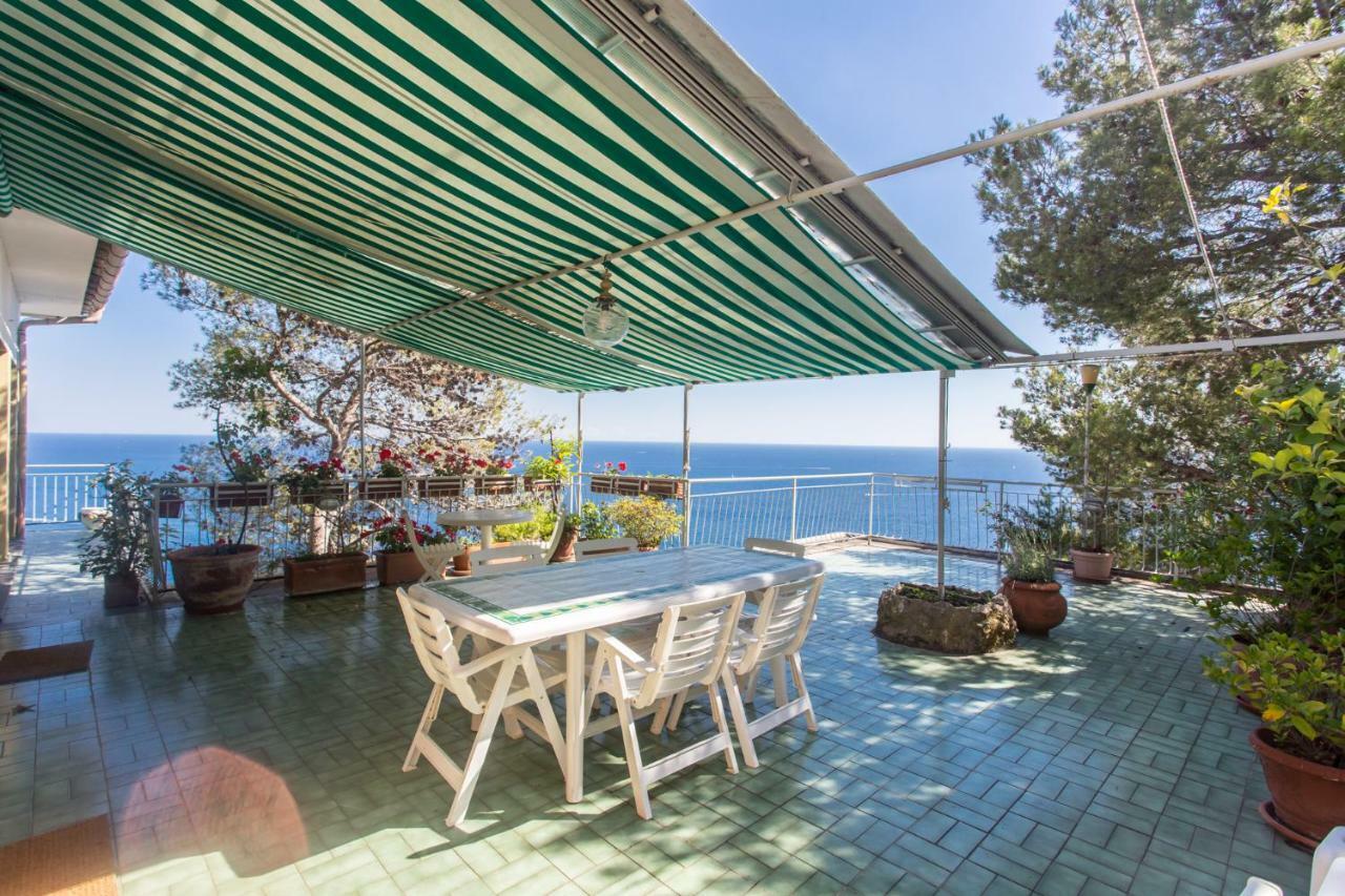 Stunning View Relax Tra Mare E Cielo Lägenhet Villa Solari Exteriör bild